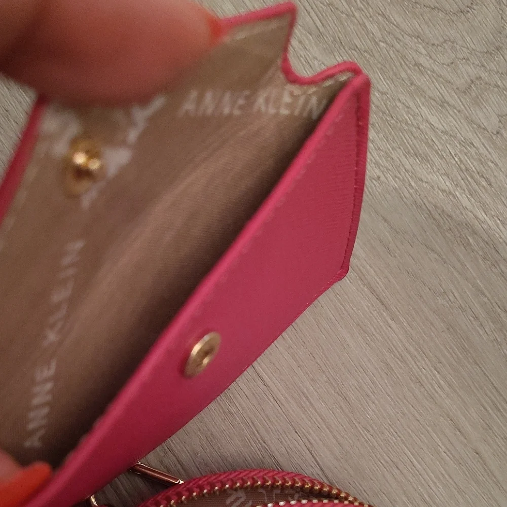 🆕3PC Anne Klein Vibrant Pink Clutch Wallet Crossbody Bag with Accessories